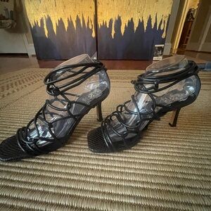 Vince Camuto Black Heels Elegant Design